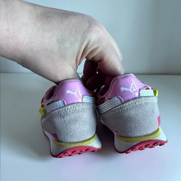 Puma Strawberry Sneakers Kids Size 9C - Picture 4 of 6